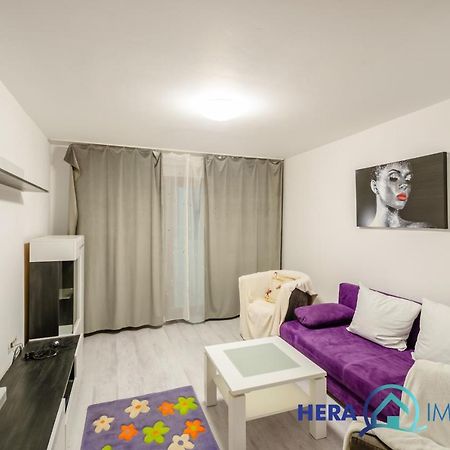 Apartament Cu O Camera 아라드 외부 사진