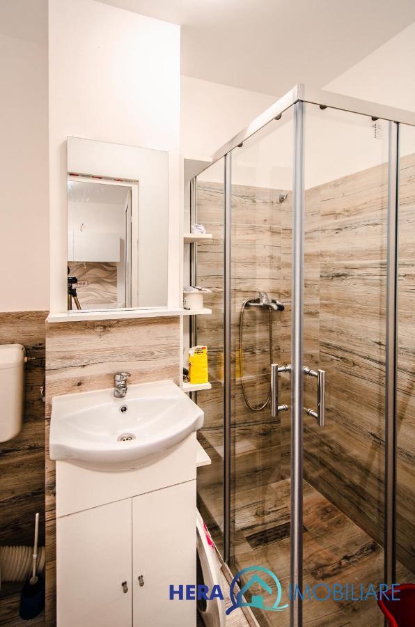 Apartament Cu O Camera 아라드 외부 사진