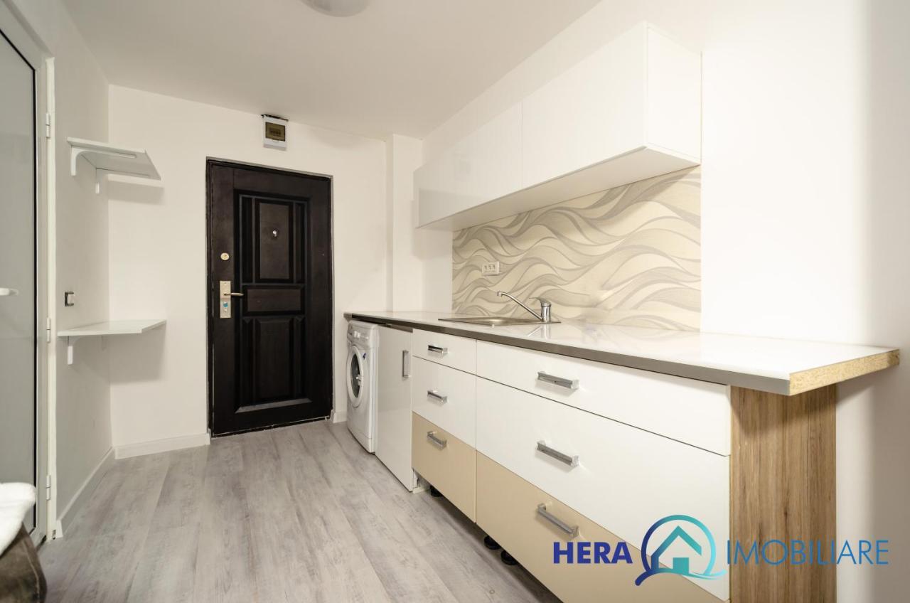 Apartament Cu O Camera 아라드 외부 사진